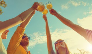 罐装啤酒可以放冰箱冷藏吗（罐装啤酒可以放冰箱冷藏吗多少度）