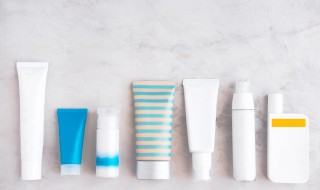 洗面奶可以放冰箱吗（洗面奶可以放冰箱吗冬天）