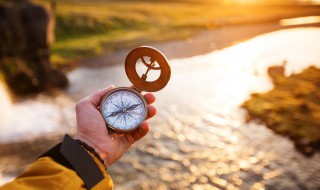 如何辨别方向东南西北 手机如何辨别方向东南西北