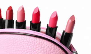 新口红要放冰箱吗 新口红要放冰箱吗夏天