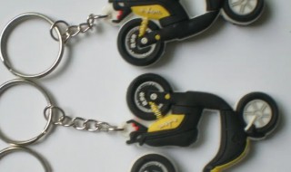 橡胶挂件脏了怎么清理（橡胶挂件脏了怎么清理掉）