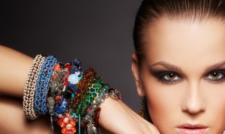 首饰脏了在家怎么清洗 首饰脏了怎么洗才洗的干净